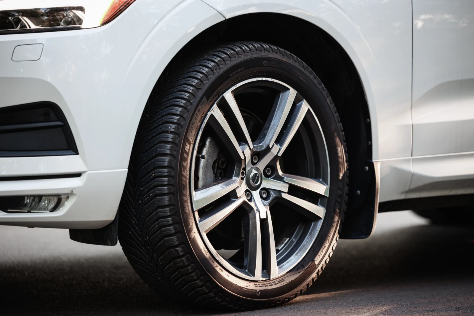Volvo XC60 T6 Momentum -2020г -101000км, снимка 8 - Автомобили и джипове - 55396388