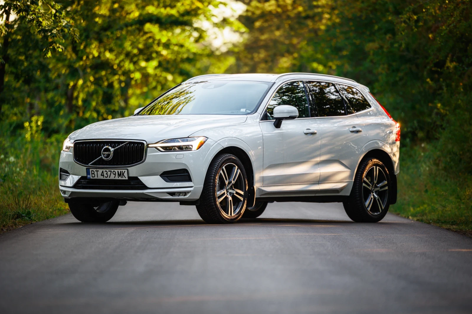 Volvo XC60 T6 Momentum -2020г -101000км, снимка 10 - Автомобили и джипове - 55396388
