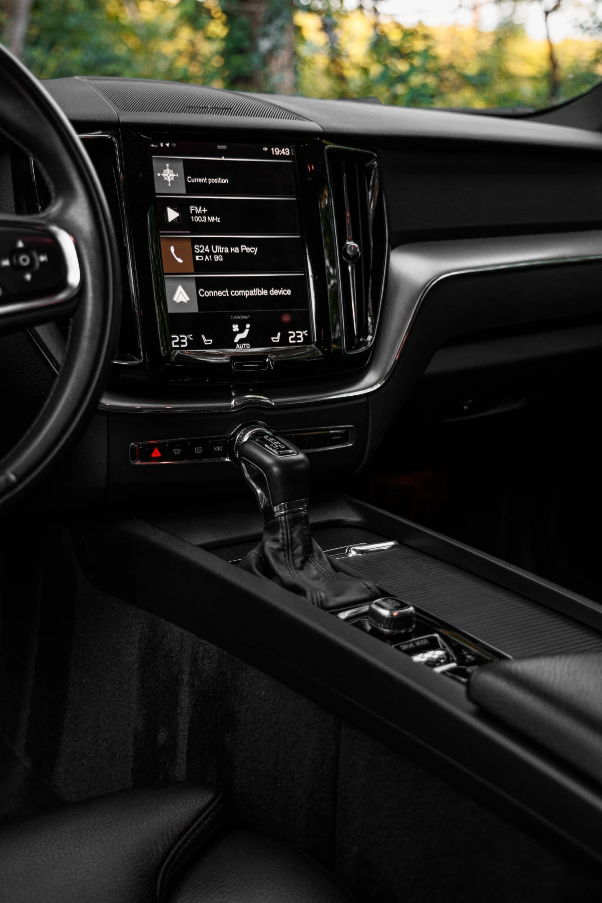 Volvo XC60 T6 Momentum -2020г -101000км, снимка 12 - Автомобили и джипове - 55396388