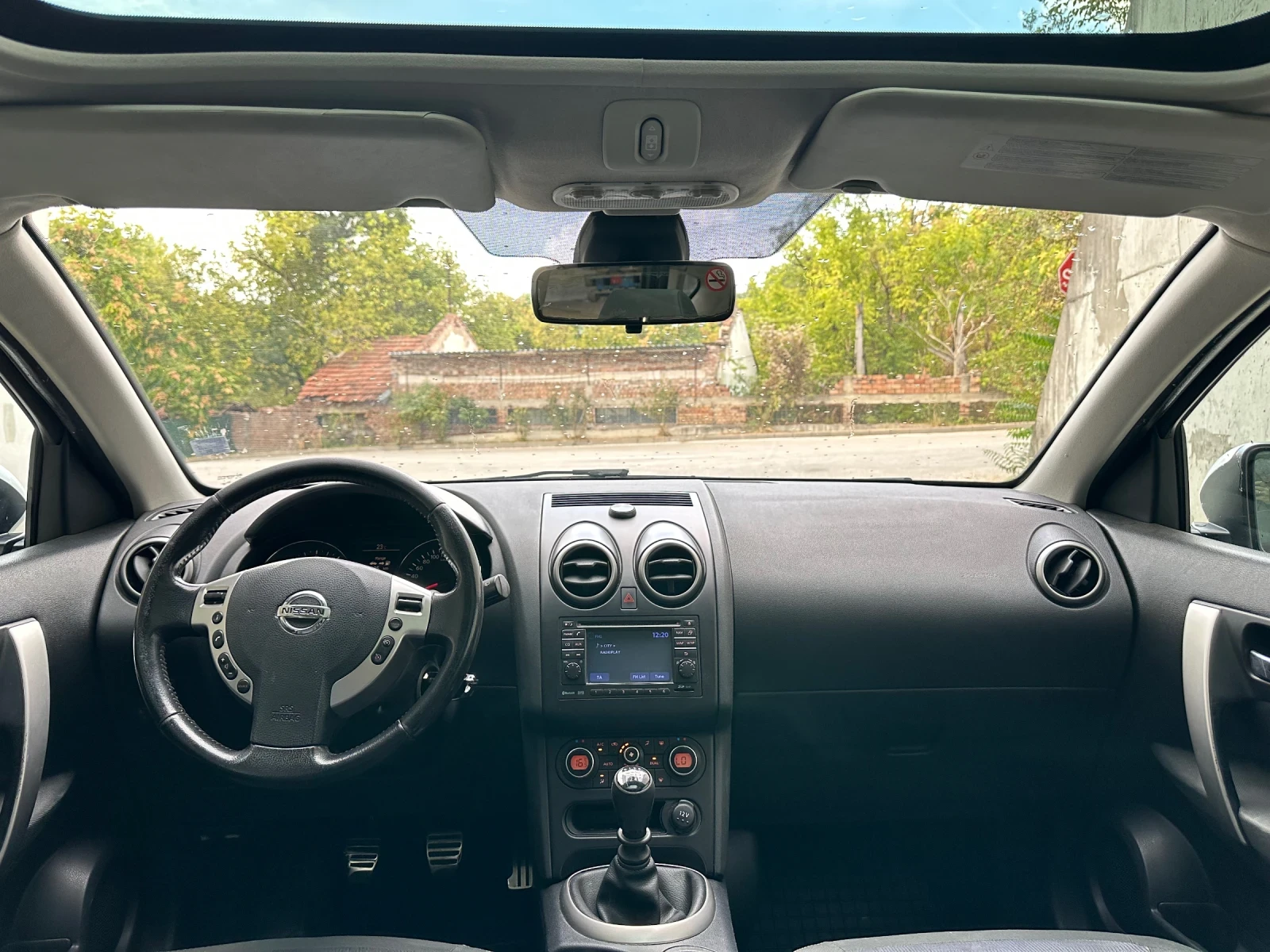 Nissan Qashqai 1.5dci, снимка 9 - Автомобили и джипове - 55940783