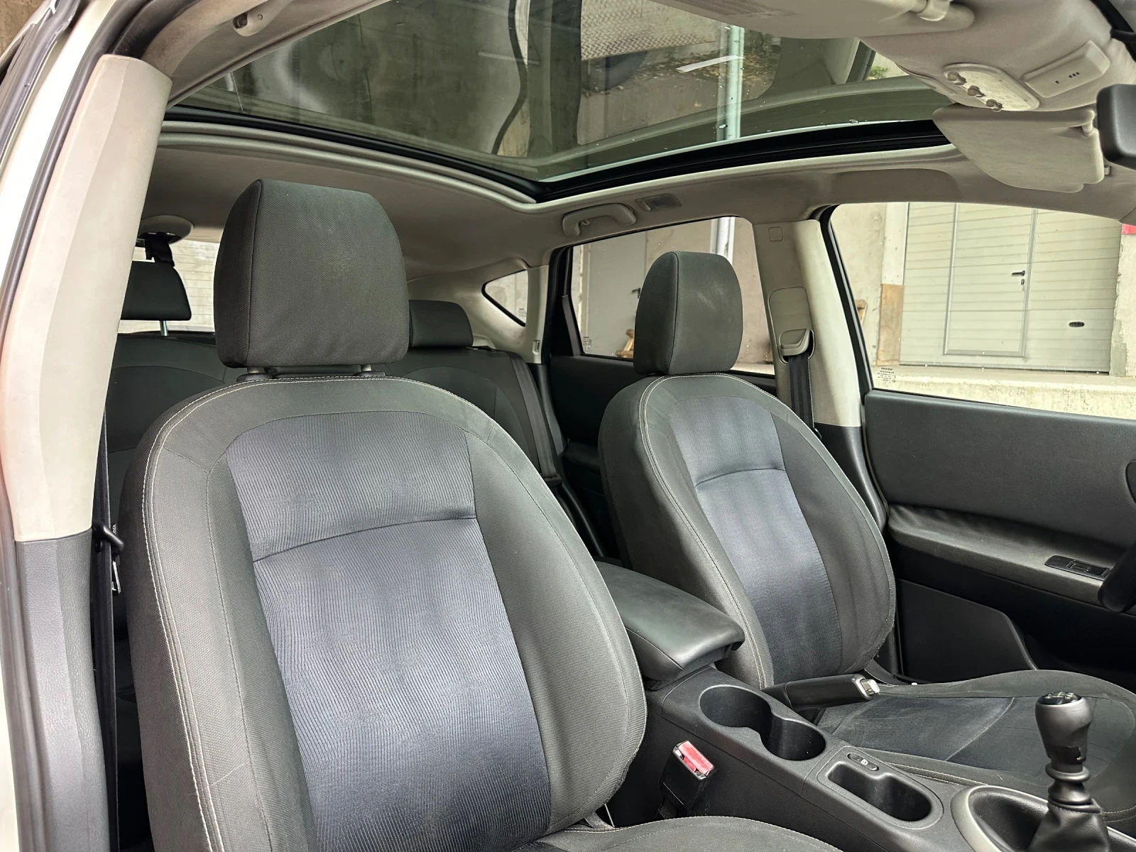 Nissan Qashqai 1.5dci, снимка 12 - Автомобили и джипове - 55940783