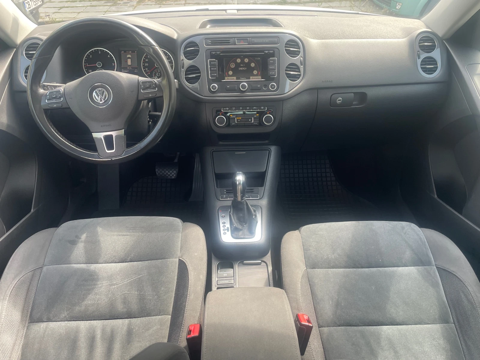 VW Tiguan 🔝 Панорама , снимка 8 - Автомобили и джипове - 56041848