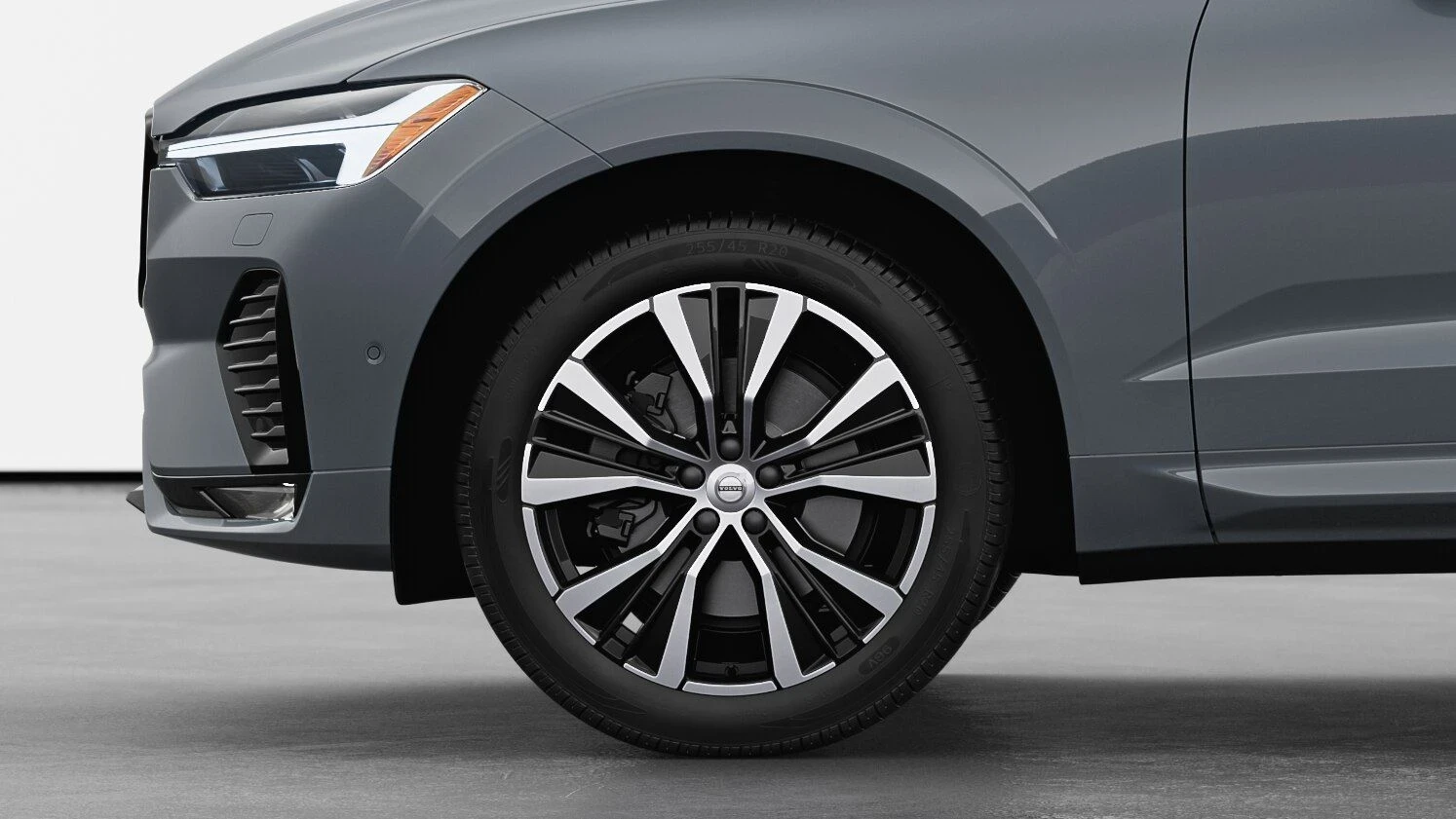 Volvo XC60 Dark Plus 2023 Harmon, снимка 9 - Автомобили и джипове - 56042820
