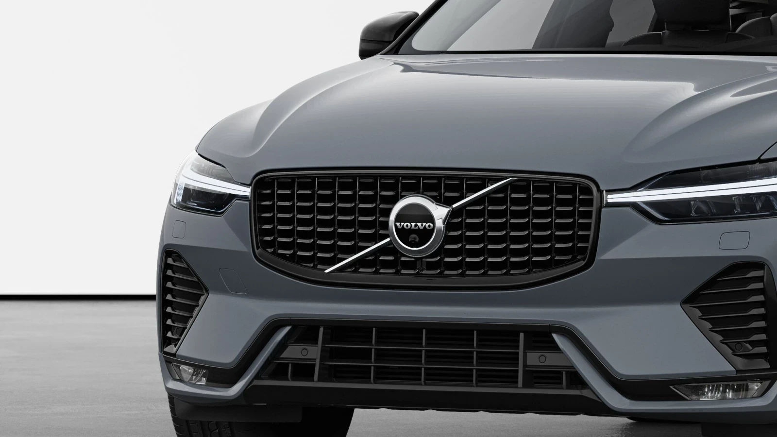 Volvo XC60 Dark Plus 2023 Harmon, снимка 6 - Автомобили и джипове - 56042820