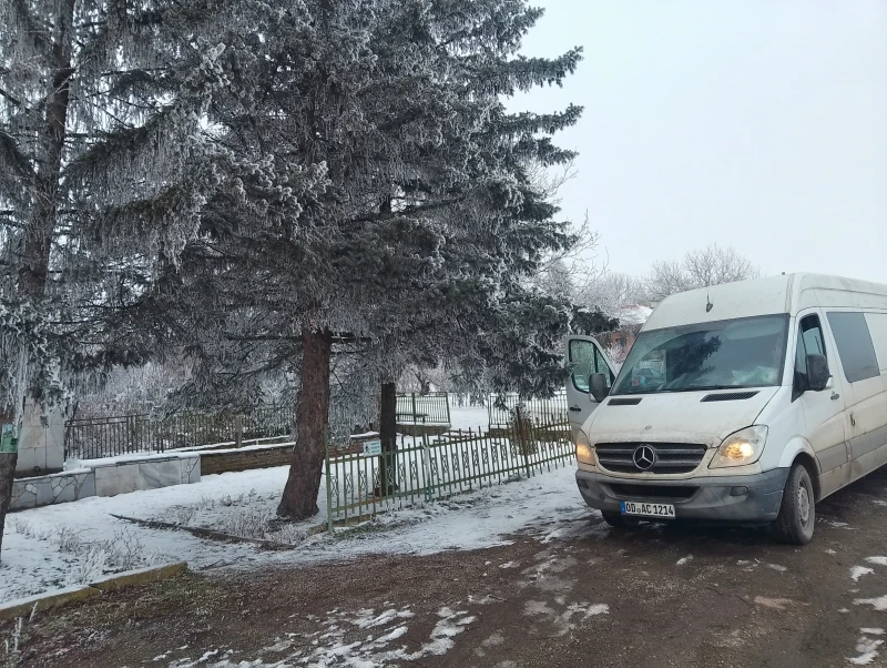 Mercedes-Benz Sprinter 315 Макси до 3.5 т, снимка 1 - Бусове и автобуси - 49077404