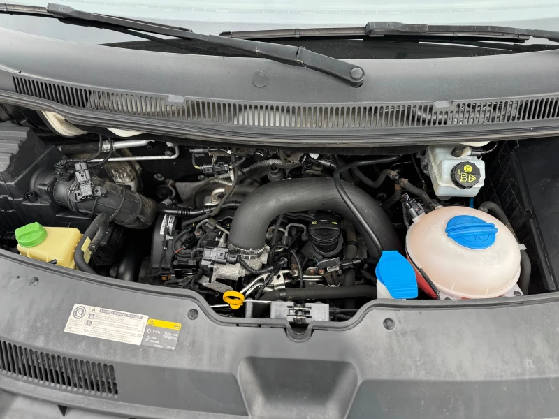 VW Transporter 2.0TDI-AUTOMATIC-ХЛАДИЛЕН-29 , снимка 3 - Бусове и автобуси - 52324799