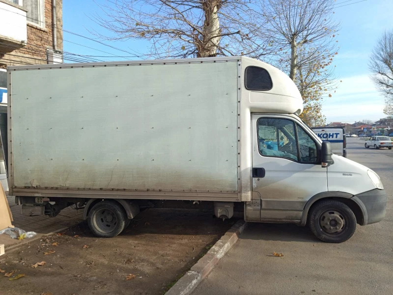 Iveco 3512 Товарна рампа до 750кг, снимка 2 - Бусове и автобуси - 52915228