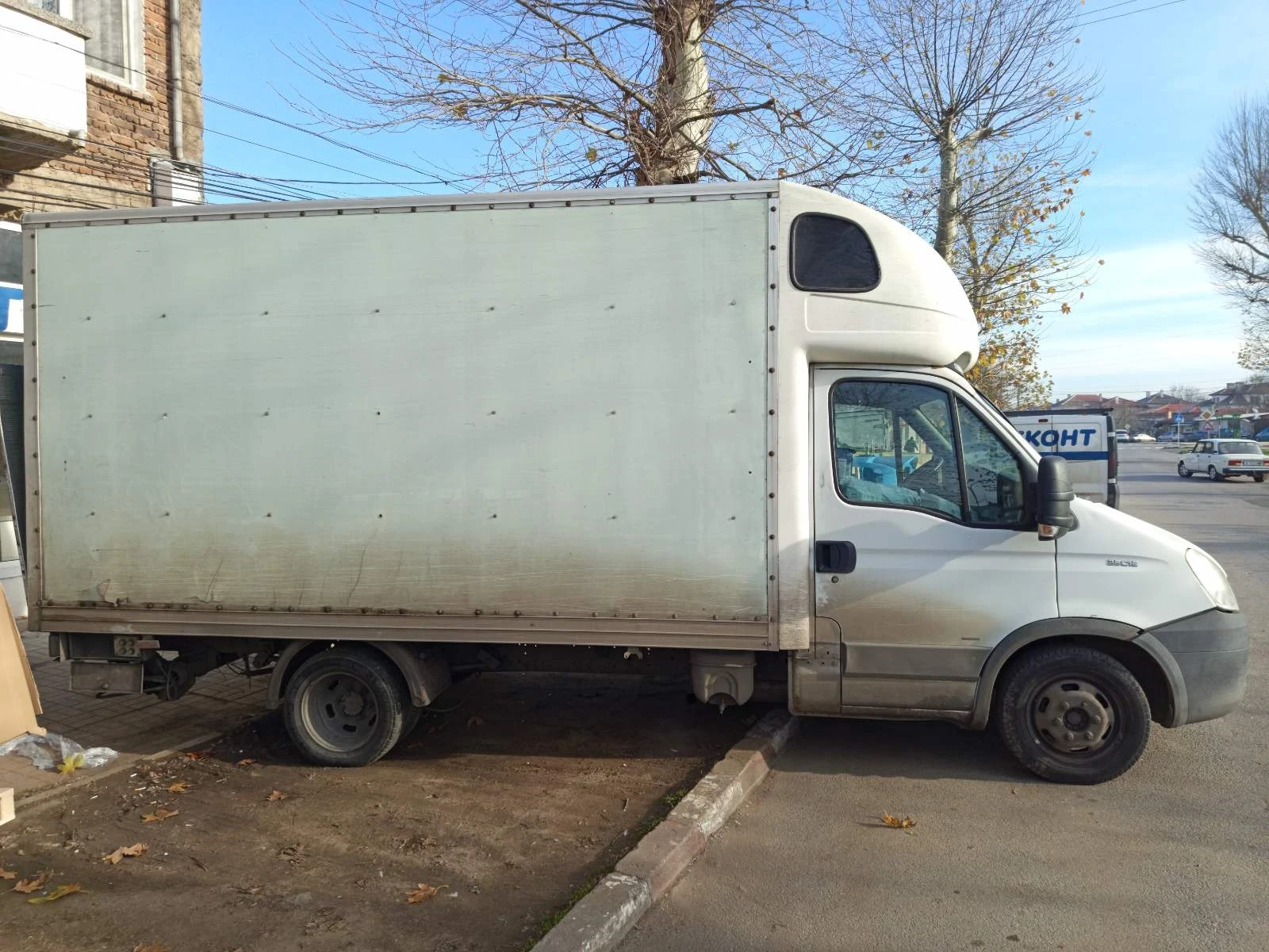 Iveco 3512 Товарна рампа до 750кг - изображение 2