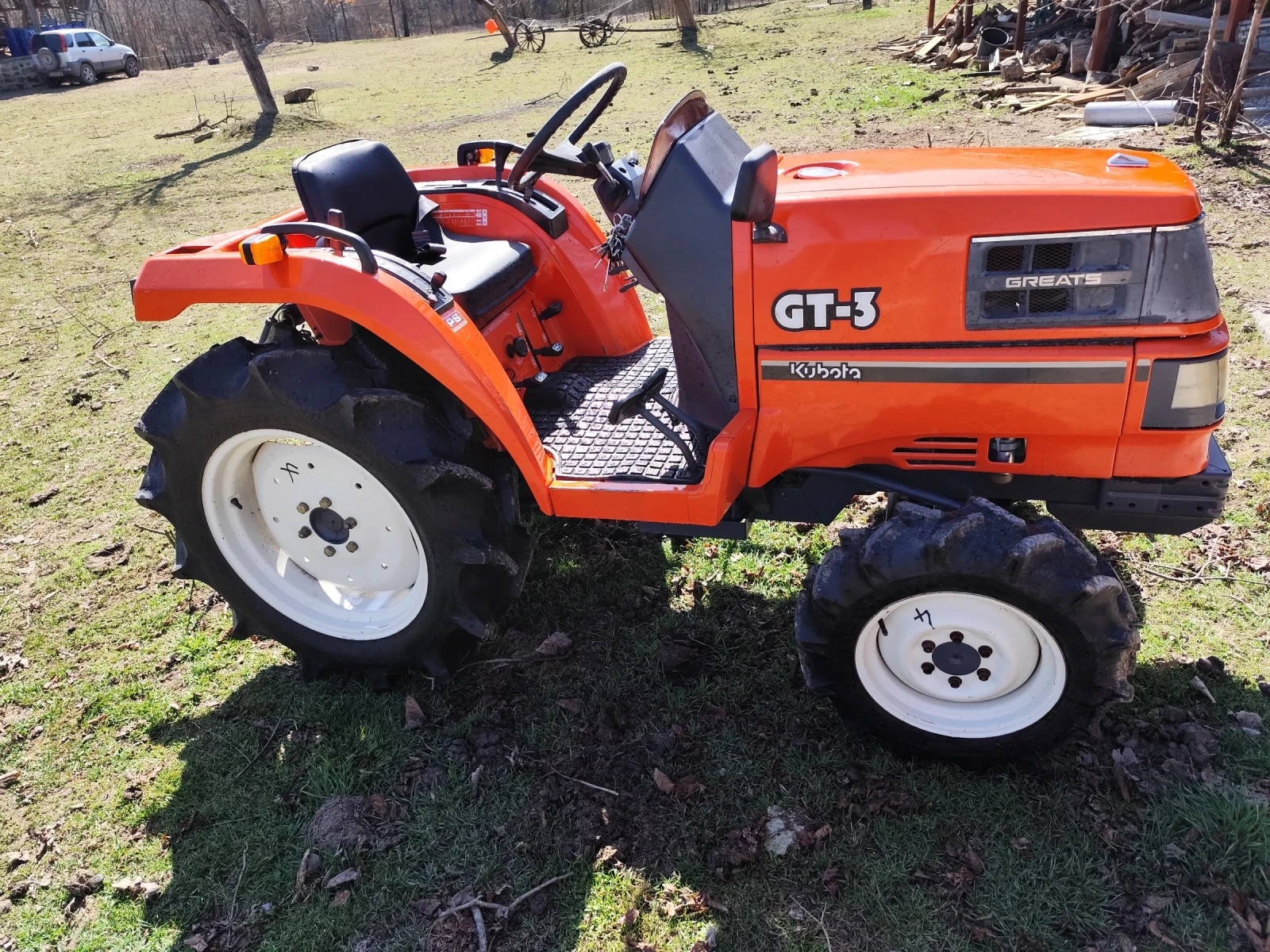 Трактор Kubota  GT 3