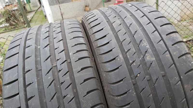 Гуми Летни 235/40R18, снимка 2 - Гуми и джанти - 27533182