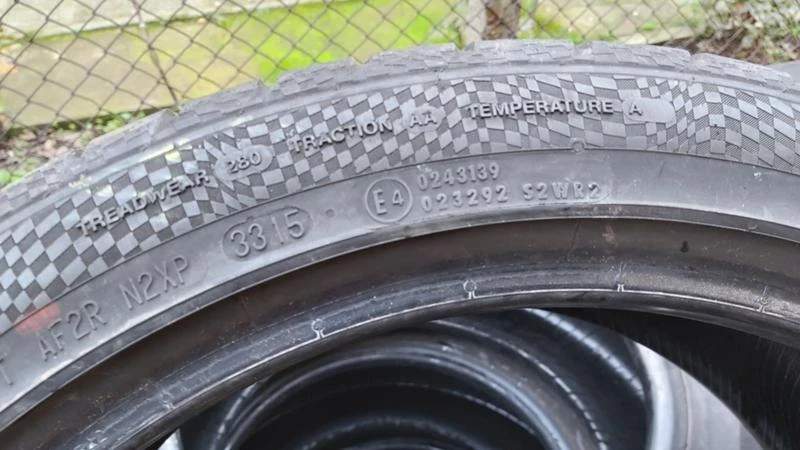 Гуми Летни 235/40R18, снимка 6 - Гуми и джанти - 27533182