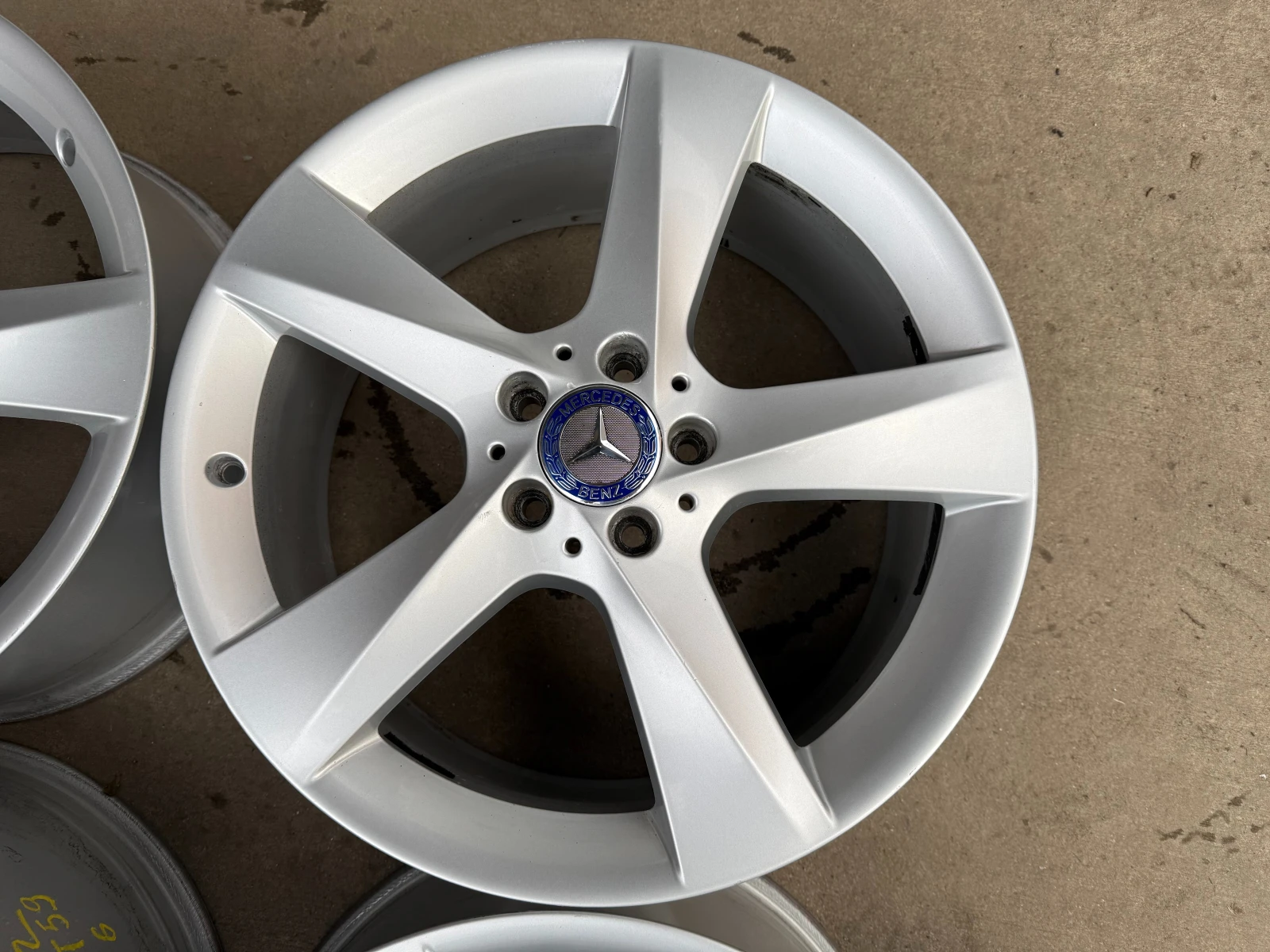 ������ | Mobile.bg � ����������� 5