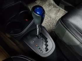 Toyota Prius C 1.5 Hybrid, снимка 9