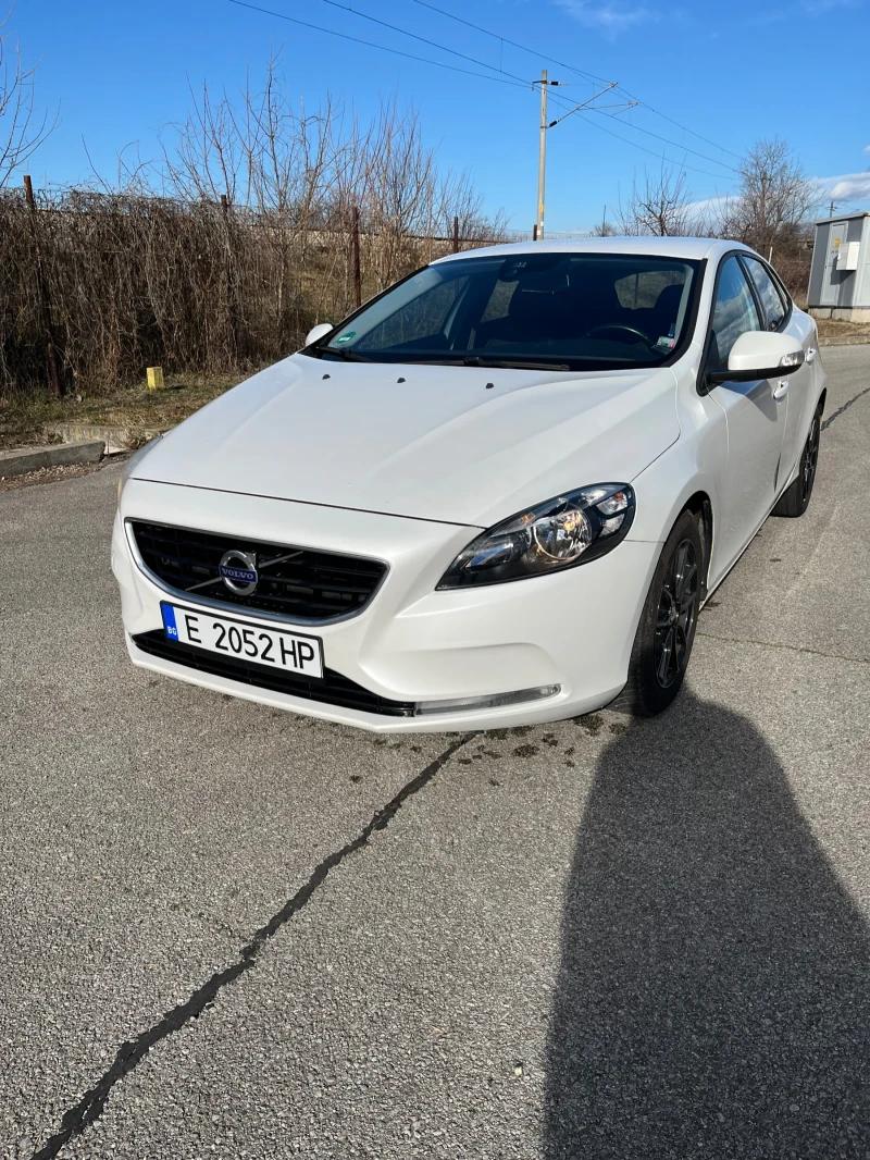 Volvo V40, снимка 9 - Автомобили и джипове - 48629487