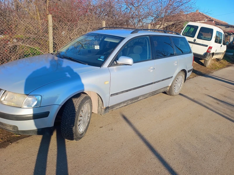 VW Passat, снимка 8 - Автомобили и джипове - 48844778