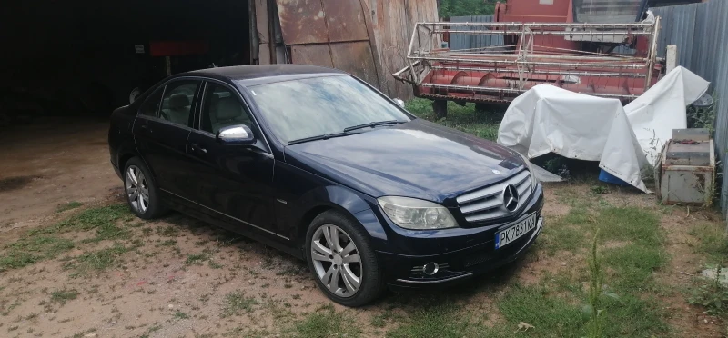 Mercedes-Benz C 220, снимка 2 - Автомобили и джипове - 49599777