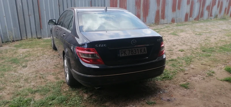 Mercedes-Benz C 220, снимка 4 - Автомобили и джипове - 49599777