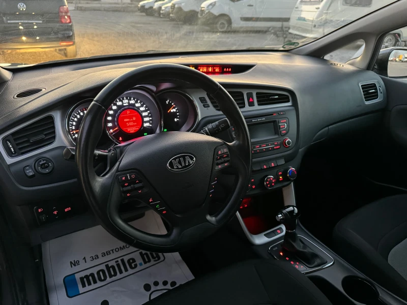 Kia Ceed 1.6i 135к.с Автоматик 85.000км  , снимка 11 - Автомобили и джипове - 49371359