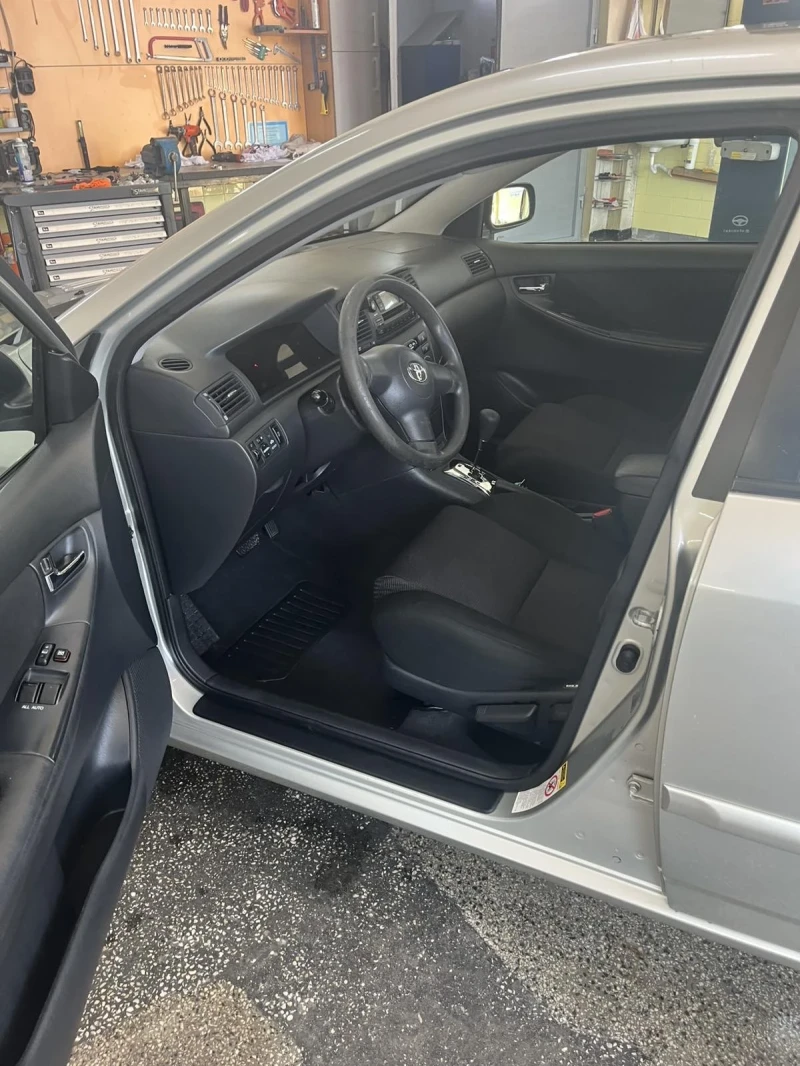 Toyota Corolla Хечбег, снимка 8 - Автомобили и джипове - 51822875