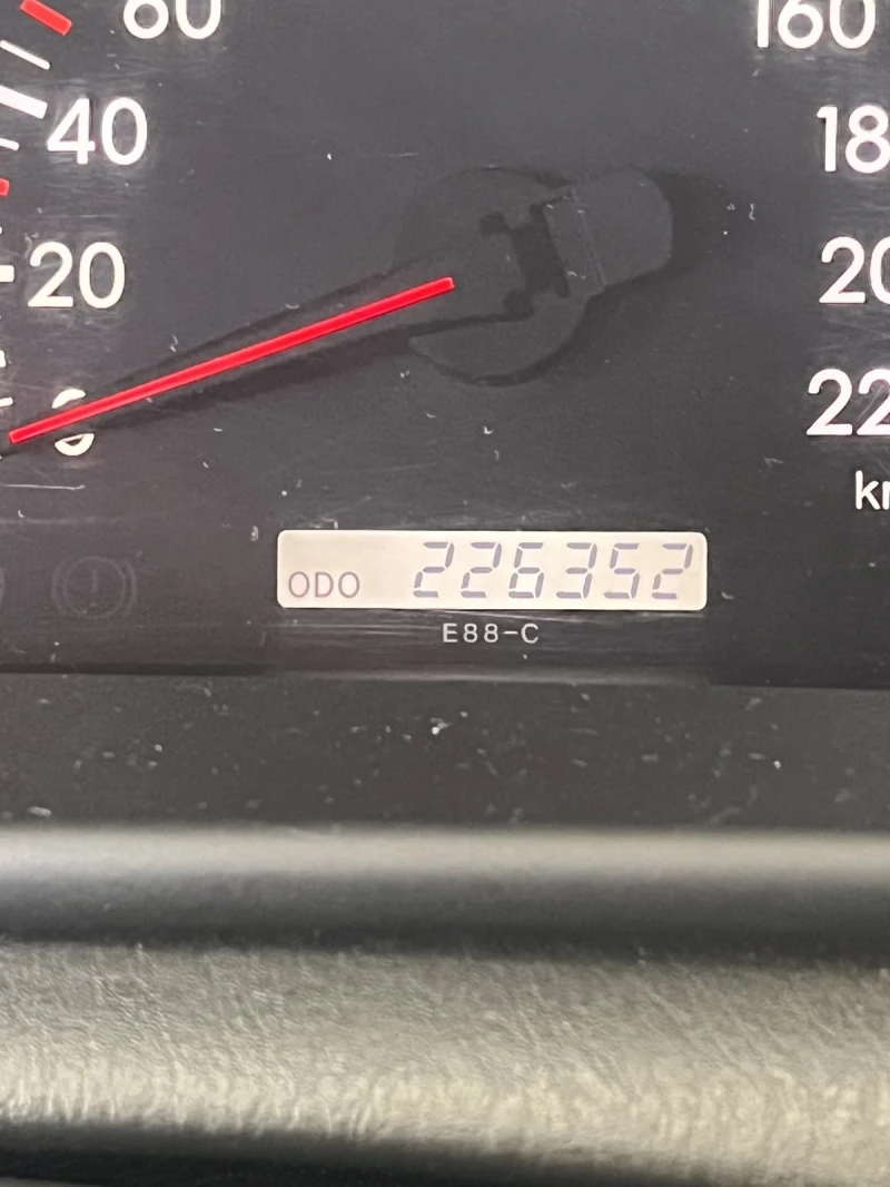 Toyota Corolla Хечбег, снимка 9 - Автомобили и джипове - 51822875