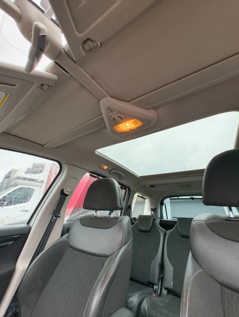 Citroen Grand C4 Picasso 2.0 HDI, снимка 14 - Автомобили и джипове - 52339958
