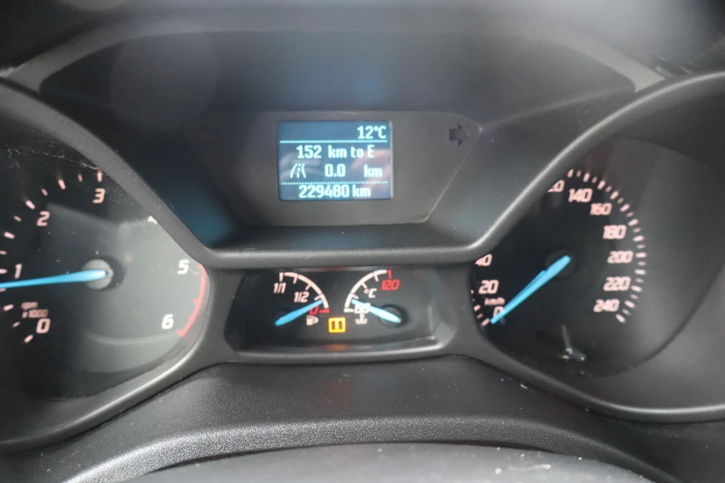 Ford Connect 1.6DCI, снимка 11 - Автомобили и джипове - 52397904