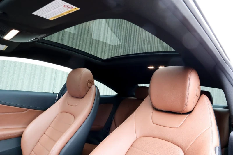 Mercedes-Benz C 300 AMG PACK* BURMASTER* AMBIENT* KEYLESS GO* 4MATIC, снимка 11 - Автомобили и джипове - 52584408