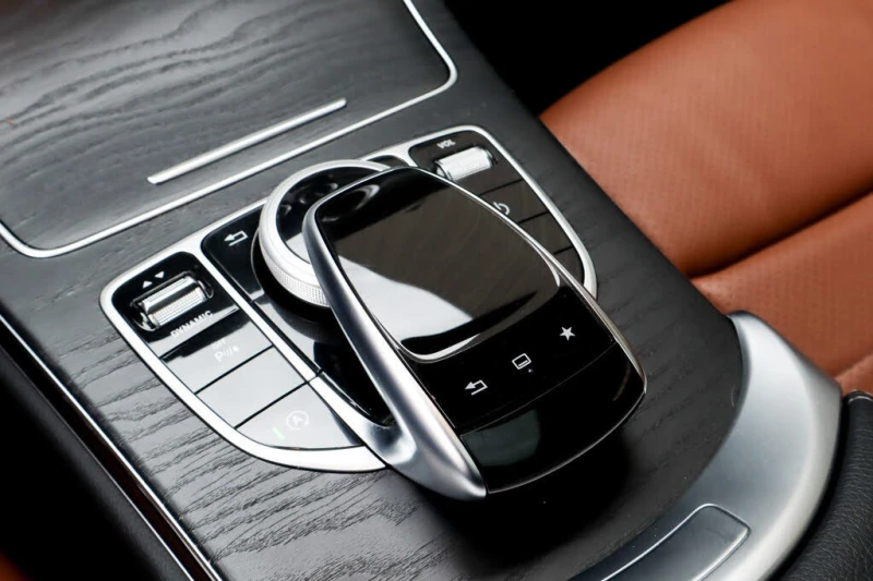 Mercedes-Benz C 300 AMG PACK* BURMASTER* AMBIENT* KEYLESS GO* 4MATIC, снимка 16 - Автомобили и джипове - 52584408