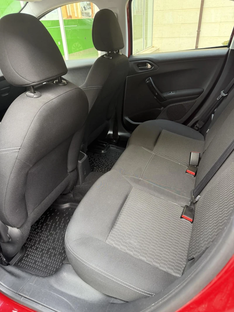 Peugeot 208, снимка 12 - Автомобили и джипове - 52606903