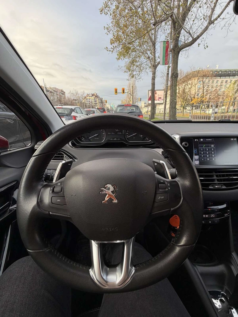 Peugeot 208, снимка 9 - Автомобили и джипове - 52606903