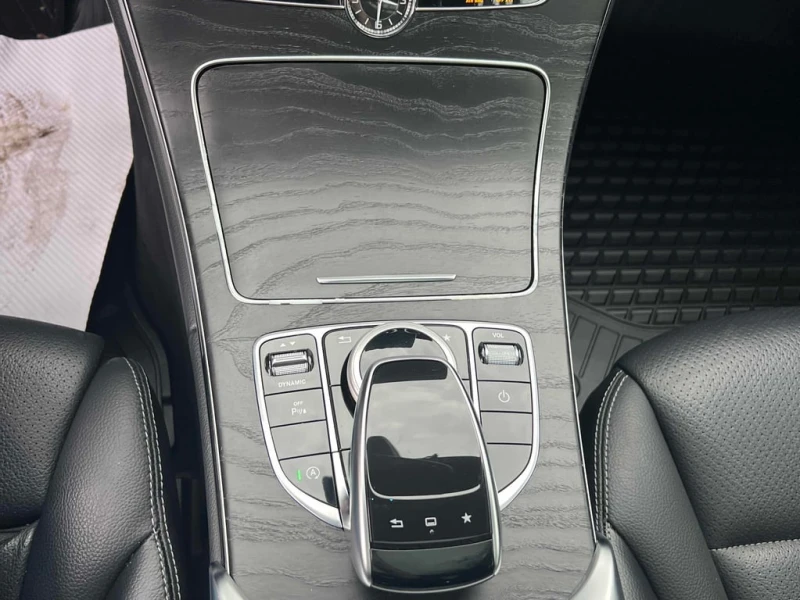 Mercedes-Benz C 300 2016 4MATIC * БЕЗ ПЪРВОНАЧАЛНА ВНОСКА* , снимка 11 - Автомобили и джипове - 52842983