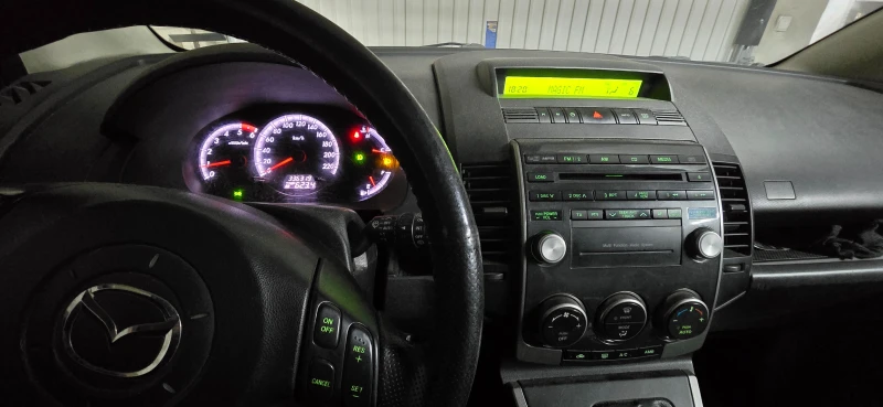 Mazda 5 2.0D, снимка 9 - Автомобили и джипове - 53344416