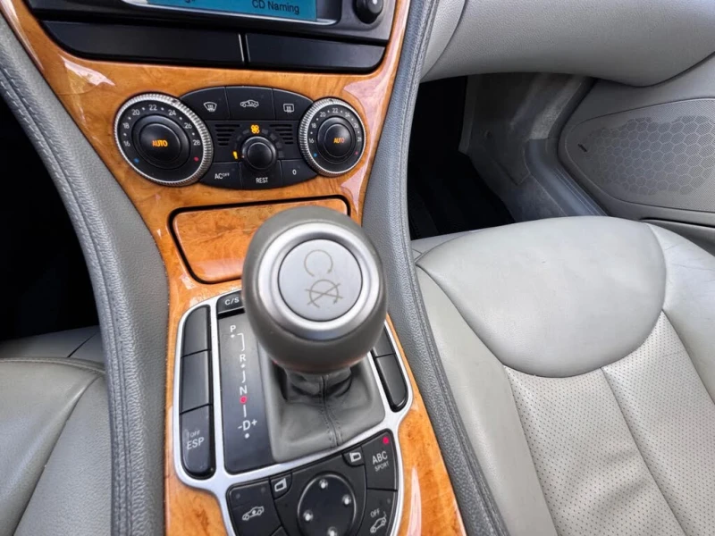 Mercedes-Benz SL 500  Mercedes-Benz SL500* АвтоКредит* (ЦЕНА ДО БГ), снимка 11 - Автомобили и джипове - 53401988