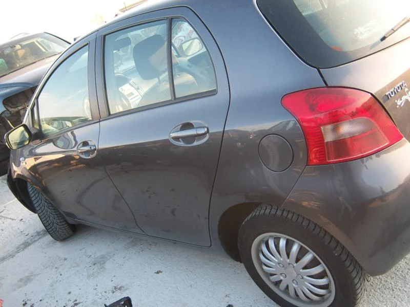 Toyota Yaris 3броя 1.4 D4D, снимка 5 - Автомобили и джипове - 24807039