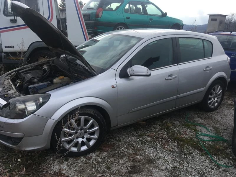 Opel Astra 1.7cdti, снимка 1 - Автомобили и джипове - 27126951