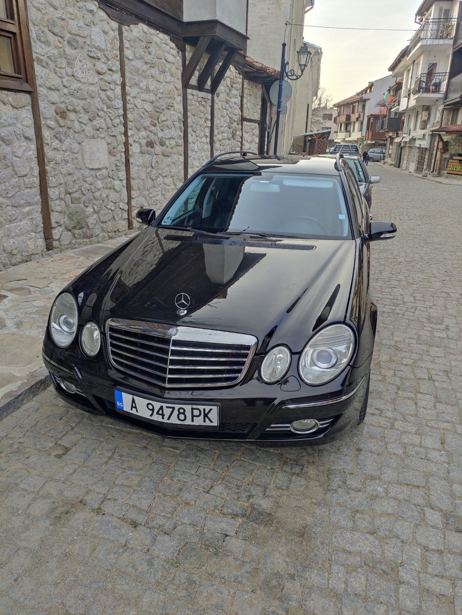Mercedes-Benz E 220 2, 2CDI Avanguard 170к.с. - изображение 1