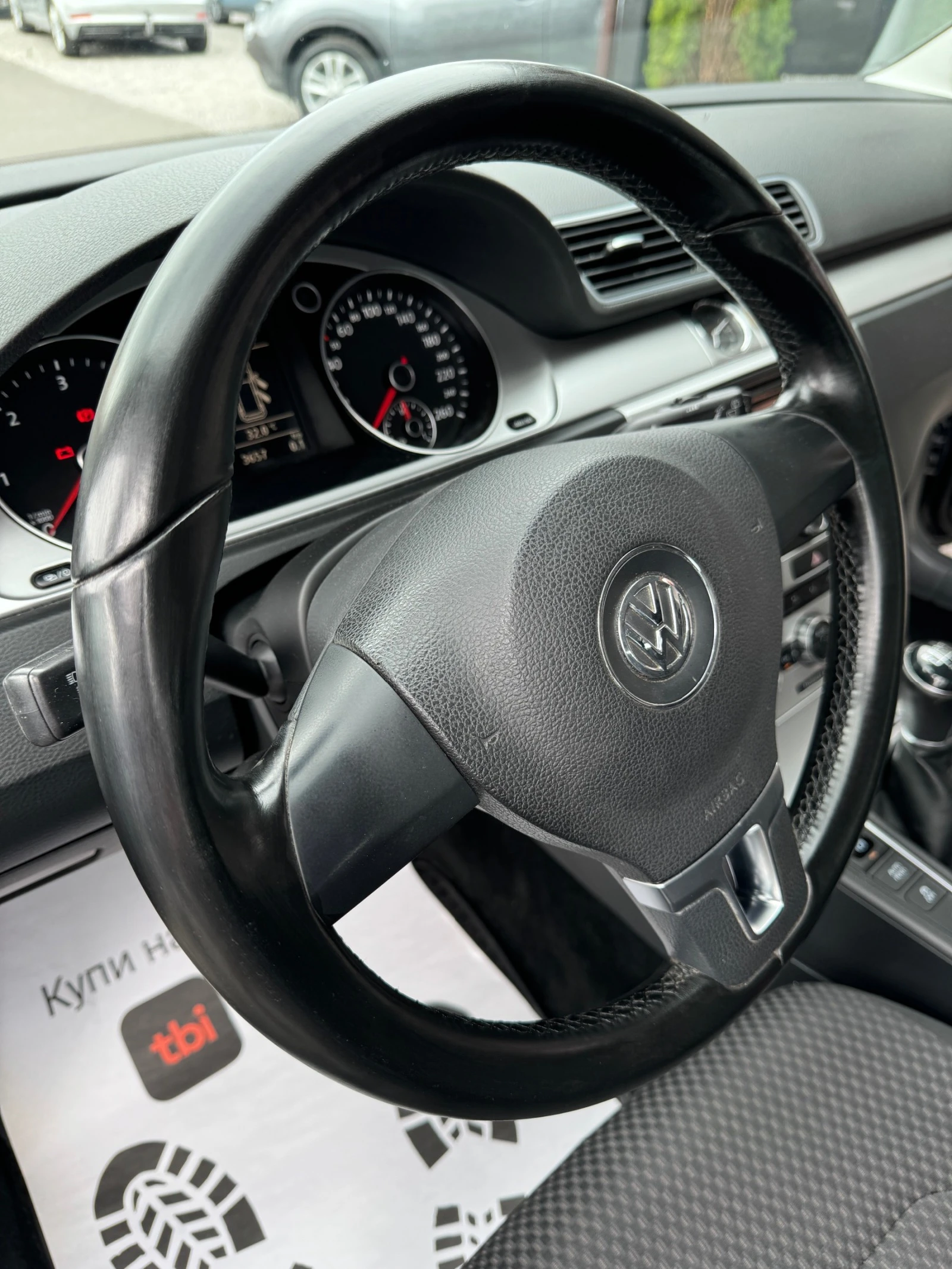 VW Passat 2.0 TDI 4X4 НОВ ВНОС - изображение 10