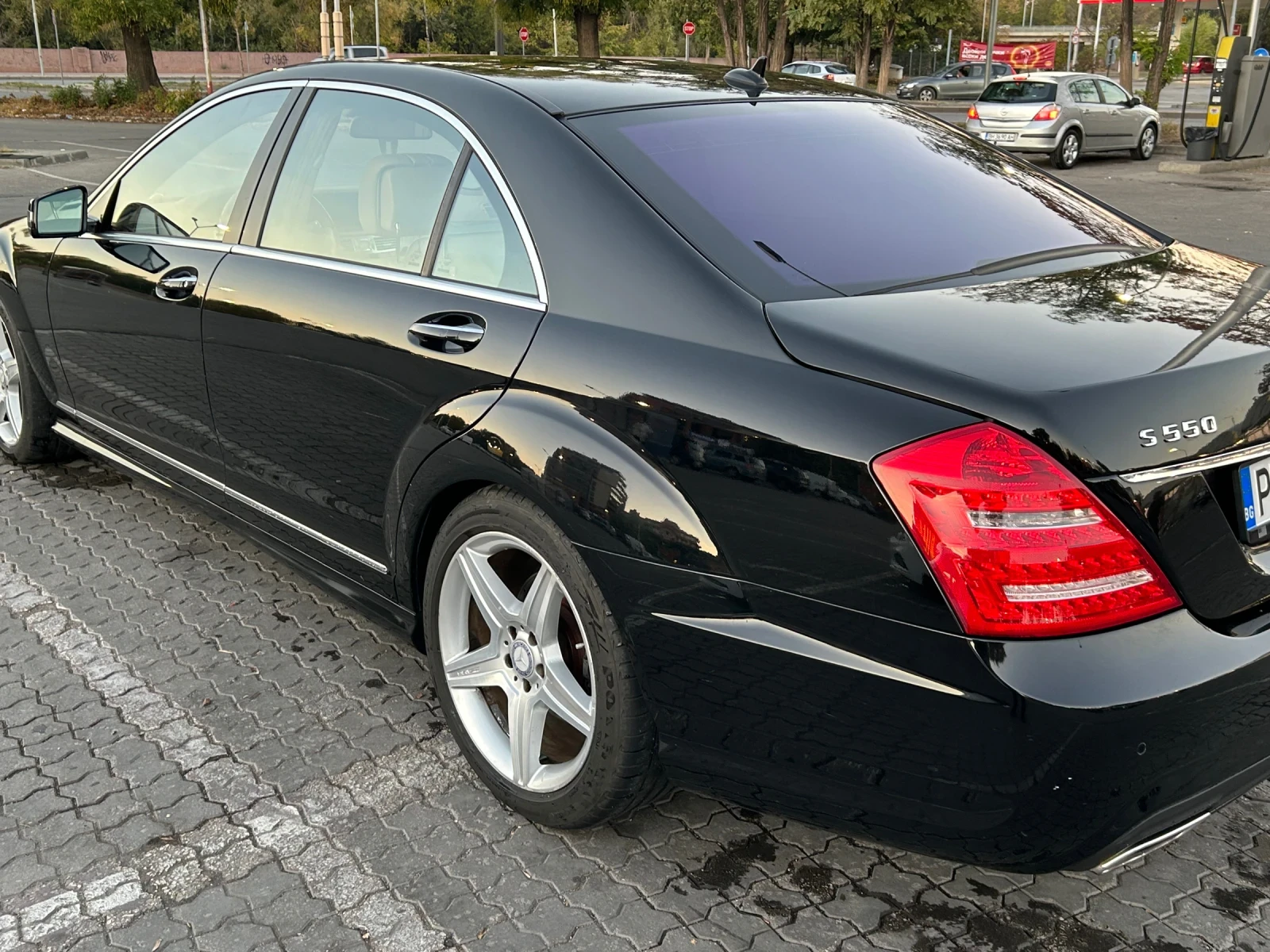 Mercedes-Benz S 550  - изображение 8