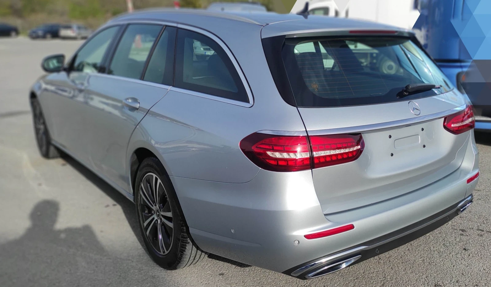 Mercedes-Benz E 220  - изображение 6