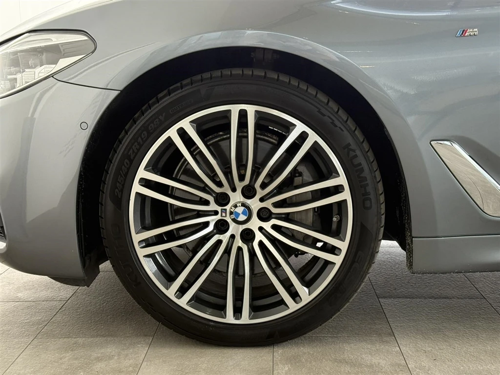 BMW 530 xDrive - изображение 6