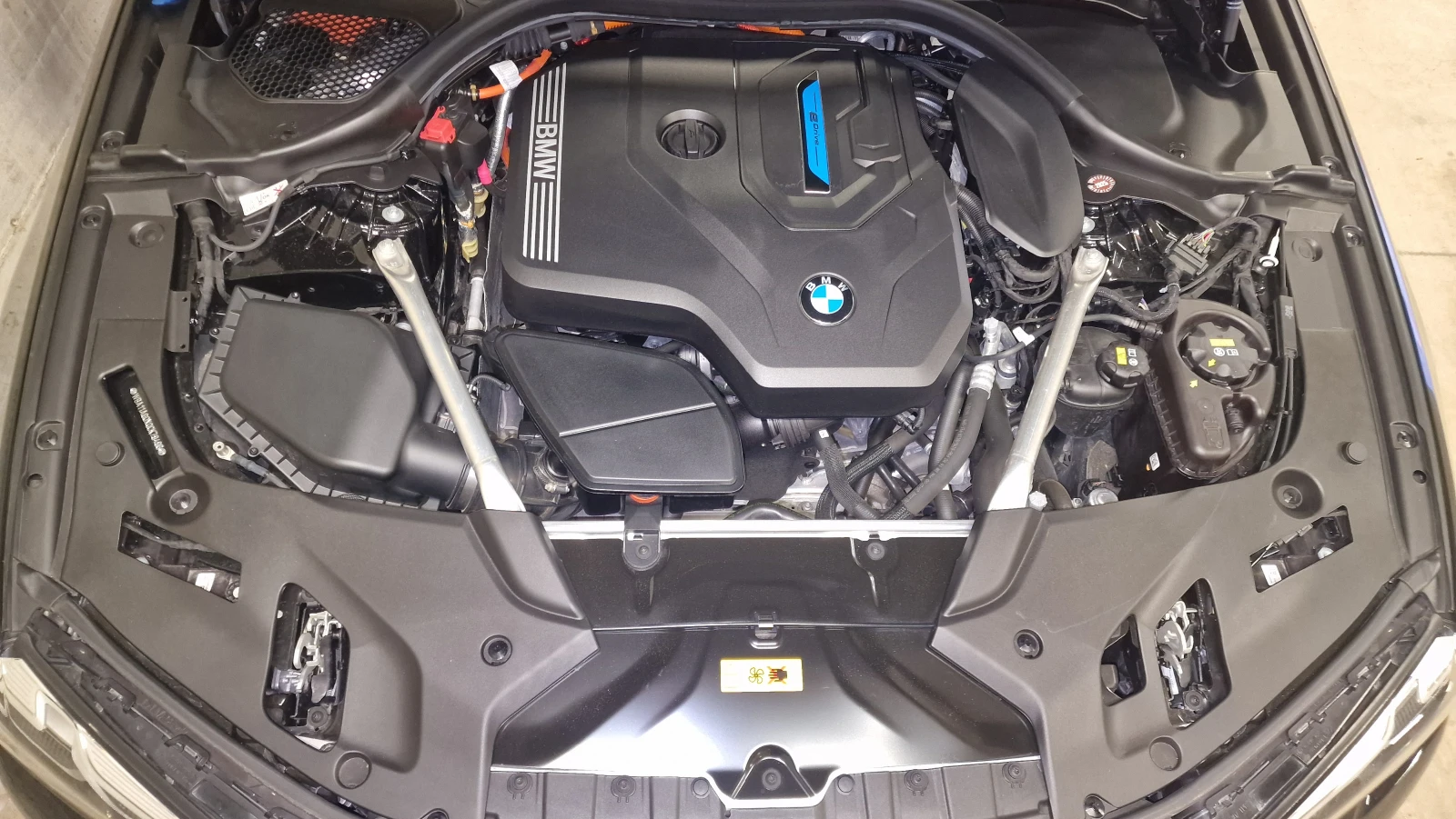 BMW 530 e Plug-in-hybrid packet Shadow line | Mobile.bg � ����������� 17