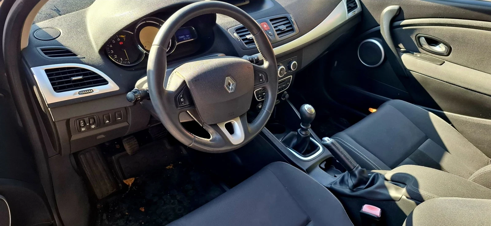 Renault Megane 2.0 Turbo  | Mobile.bg � ����������� 10
