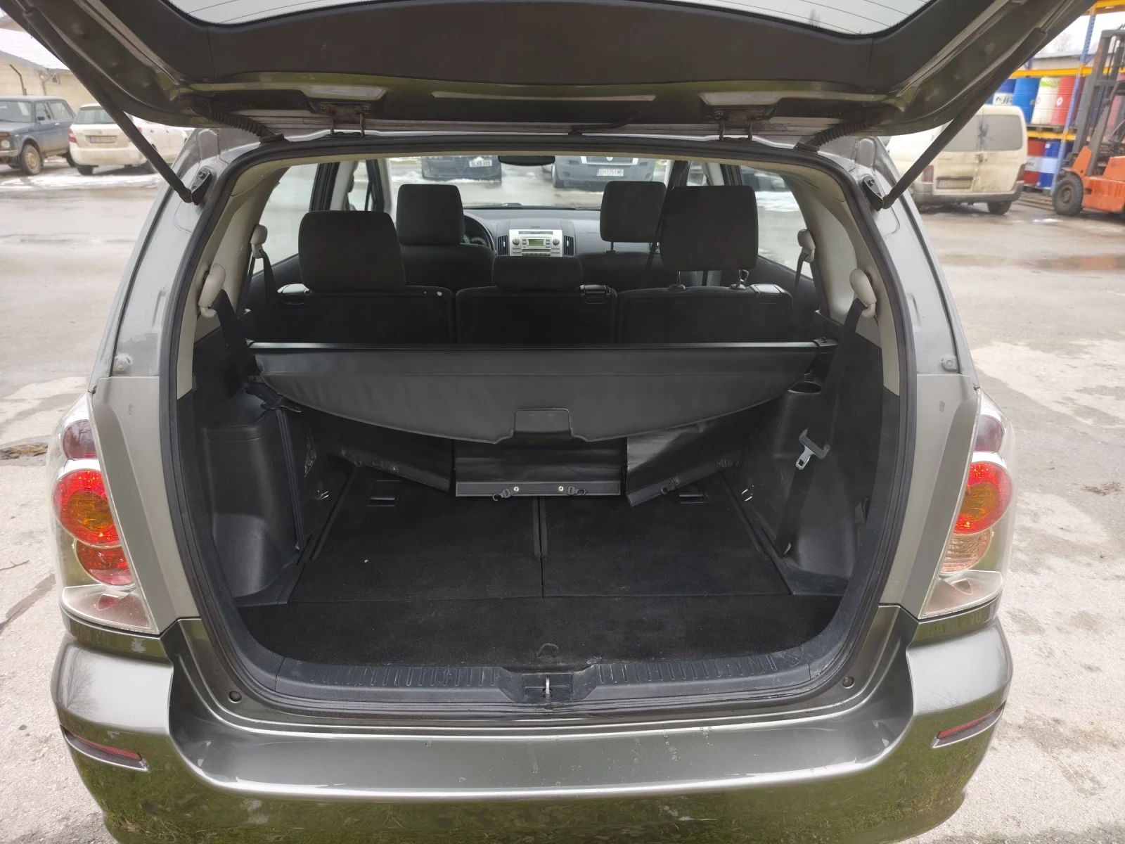 Toyota Corolla verso 1.8i 16V ���!!!  | Mobile.bg � ����������� 16