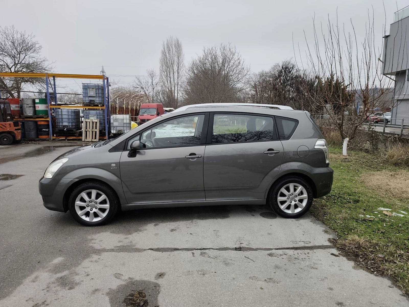 Toyota Corolla verso 1.8i 16V ТОП!!!  - изображение 7