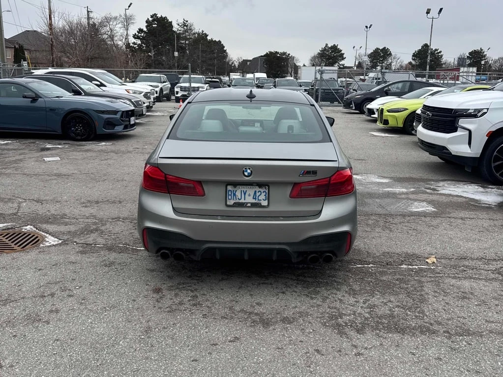 BMW M5 * САТЕН ППФ* 360* CARFAX* ОБДУХВАНЕ - изображение 4