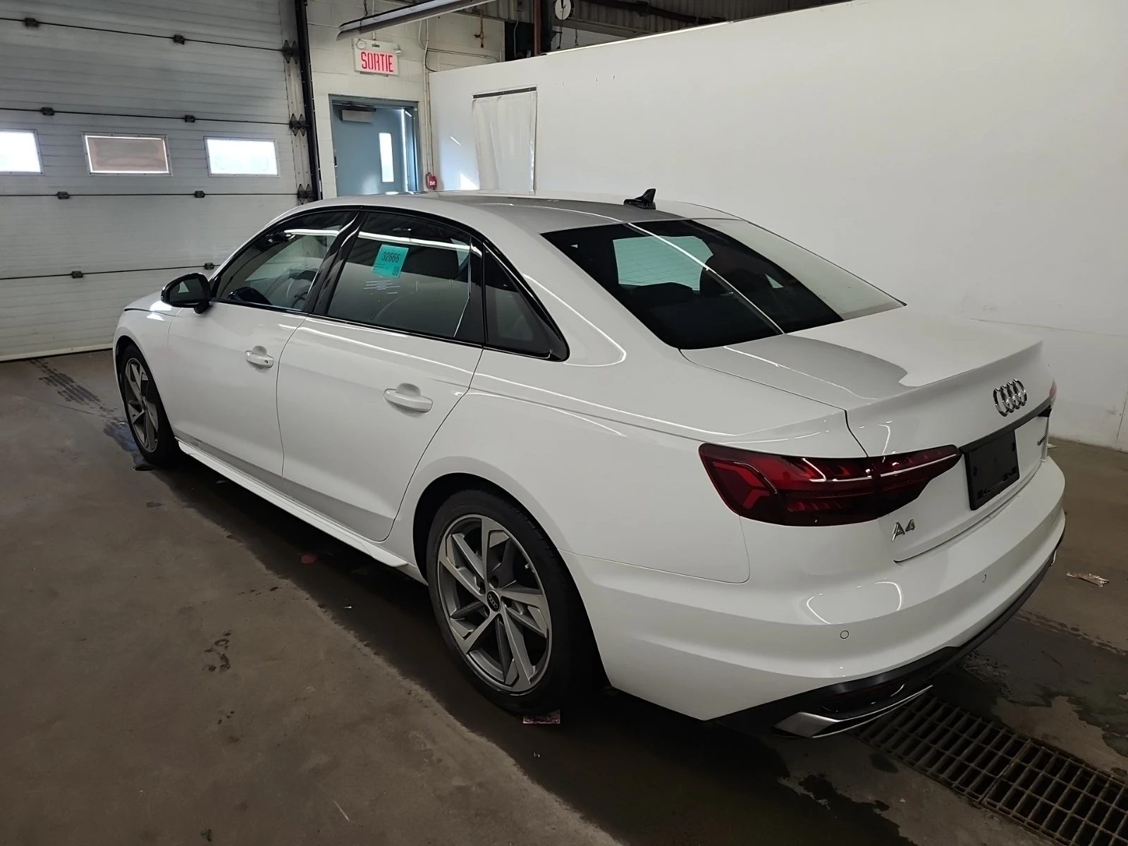 Audi A4 SEDAN 45TFSI QUATTRO| MATRIX| PANO|  | Mobile.bg � ����������� 4