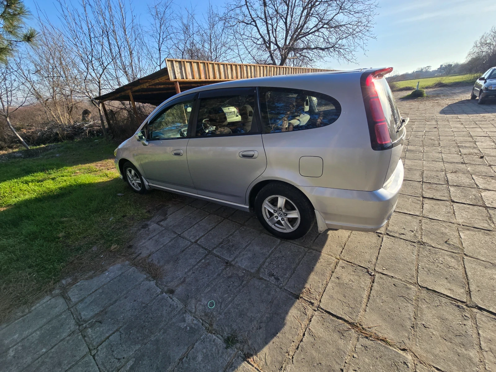 Honda Stream 1.7 АВТОМАТ КЛИМАТРОНИК, снимка 11 - Автомобили и джипове - 53795503