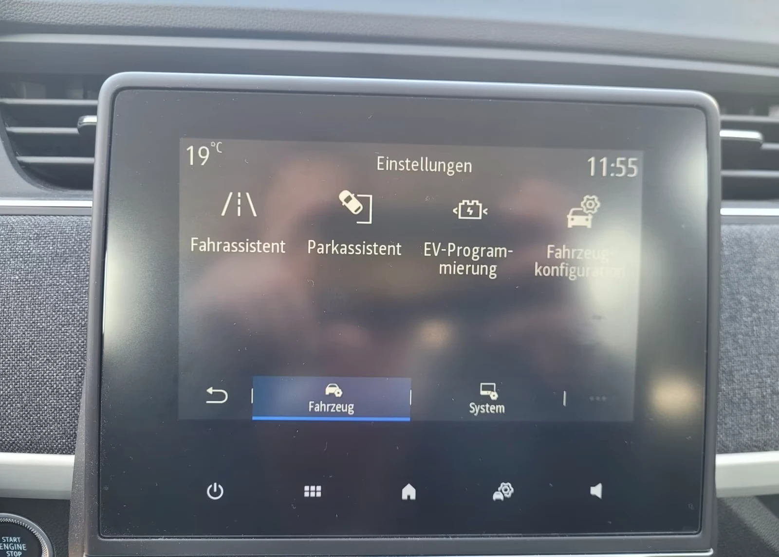 Renault Zoe R 135* 52kWh* E-Tech* LED* CARPLAY* CAMERA* KEYLES, снимка 12 - Автомобили и джипове - 53969895