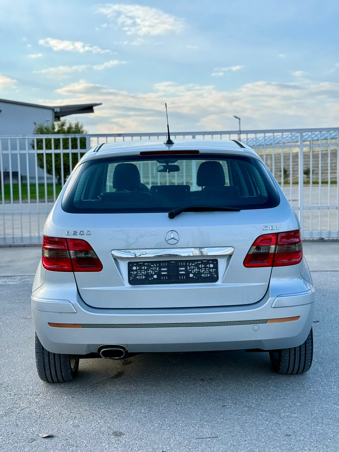 Mercedes-Benz A 200 CDI/ 6скр/ ОТЛИЧНО СЪСТОЯНИЕ, снимка 7 - Автомобили и джипове - 53990400