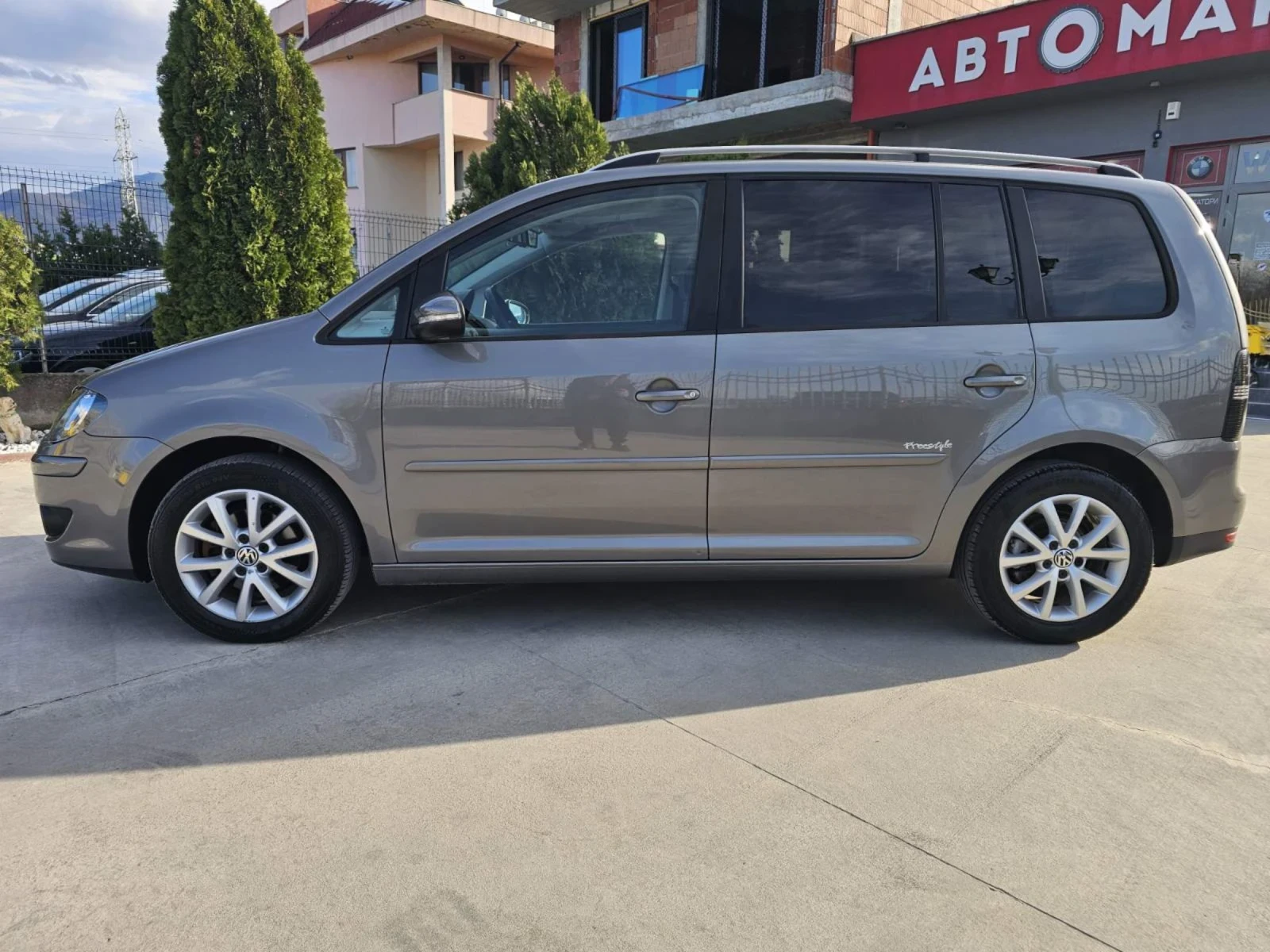 VW Touran 1.9 TDI/ 105 �.�. FREESTYLE/ FACELIFT/ �������� | Mobile.bg � ����������� 3